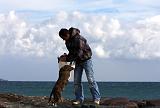 ADULTE ET CHIEN 198